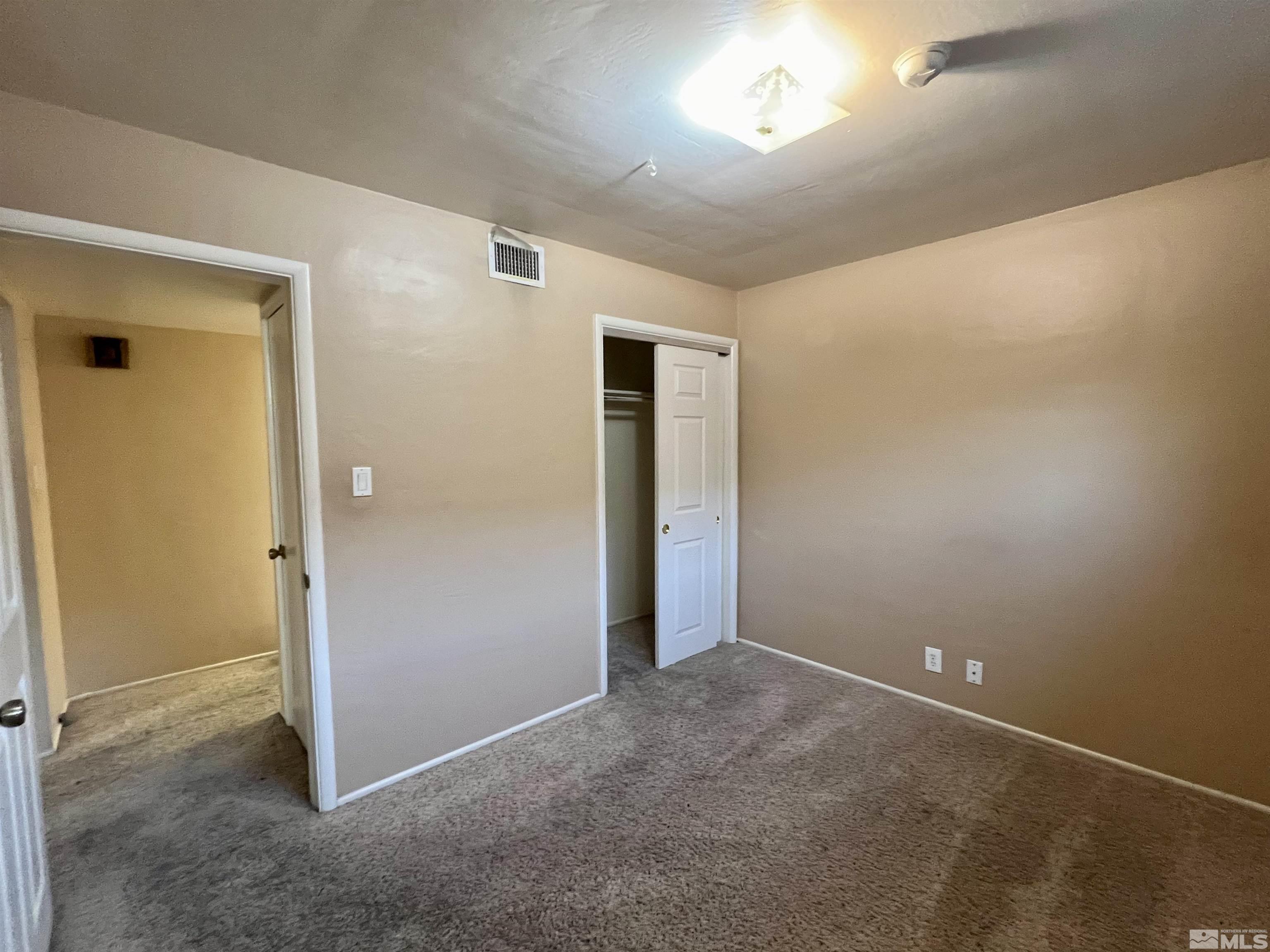 1575 Radcliffe Drive Reno, NV 89502 - Photo 22 of 31 Photo 22