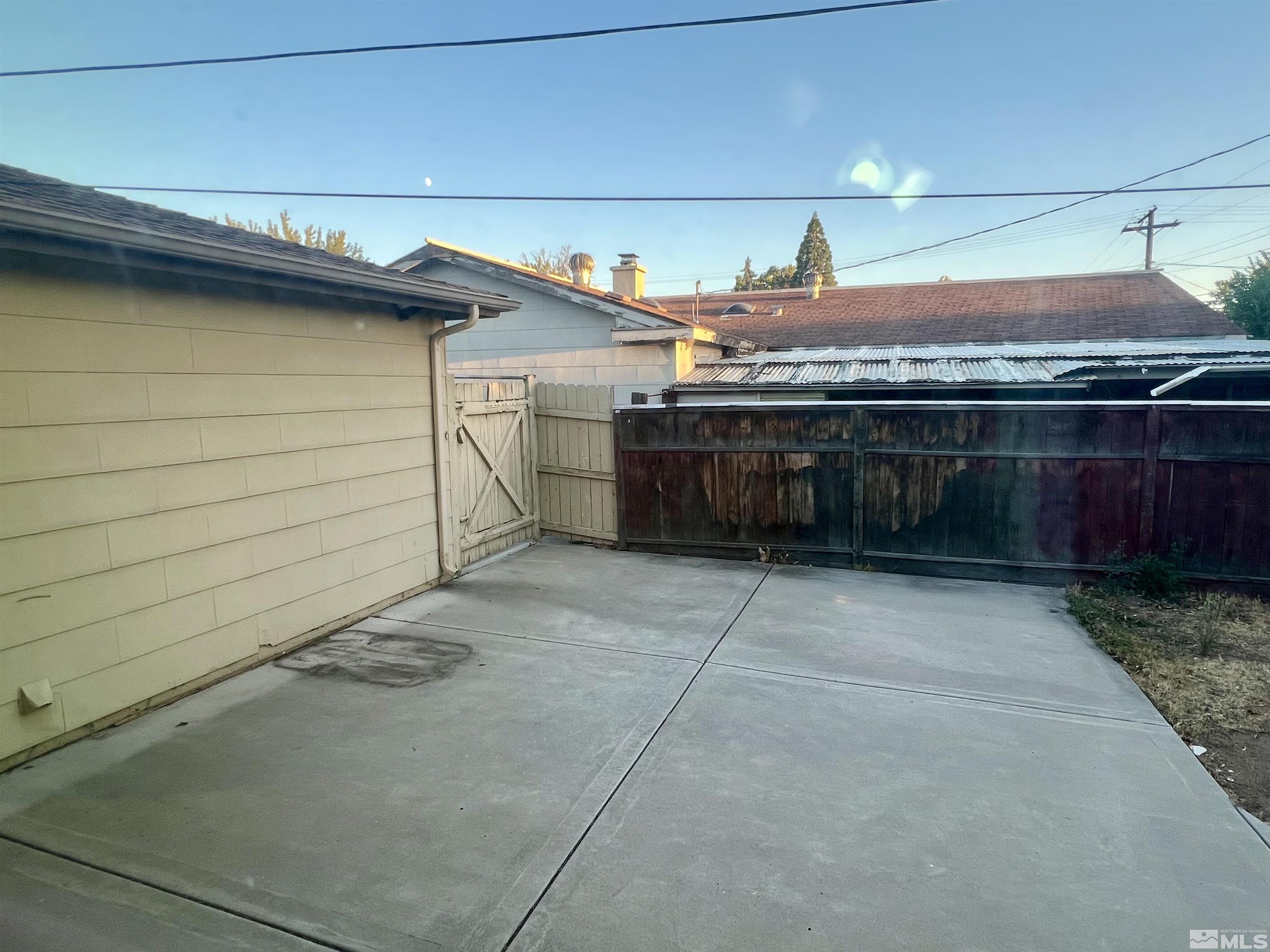 1575 Radcliffe Drive Reno, NV 89502 - Photo 25 of 31 Photo 25