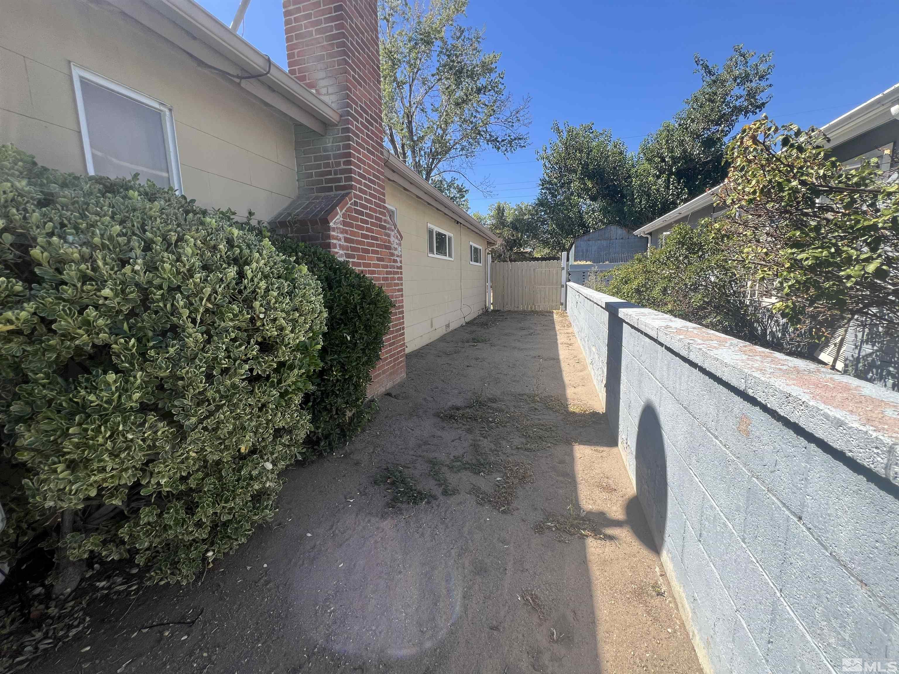 1575 Radcliffe Drive Reno, NV 89502 - Photo 29 of 31 Photo 29