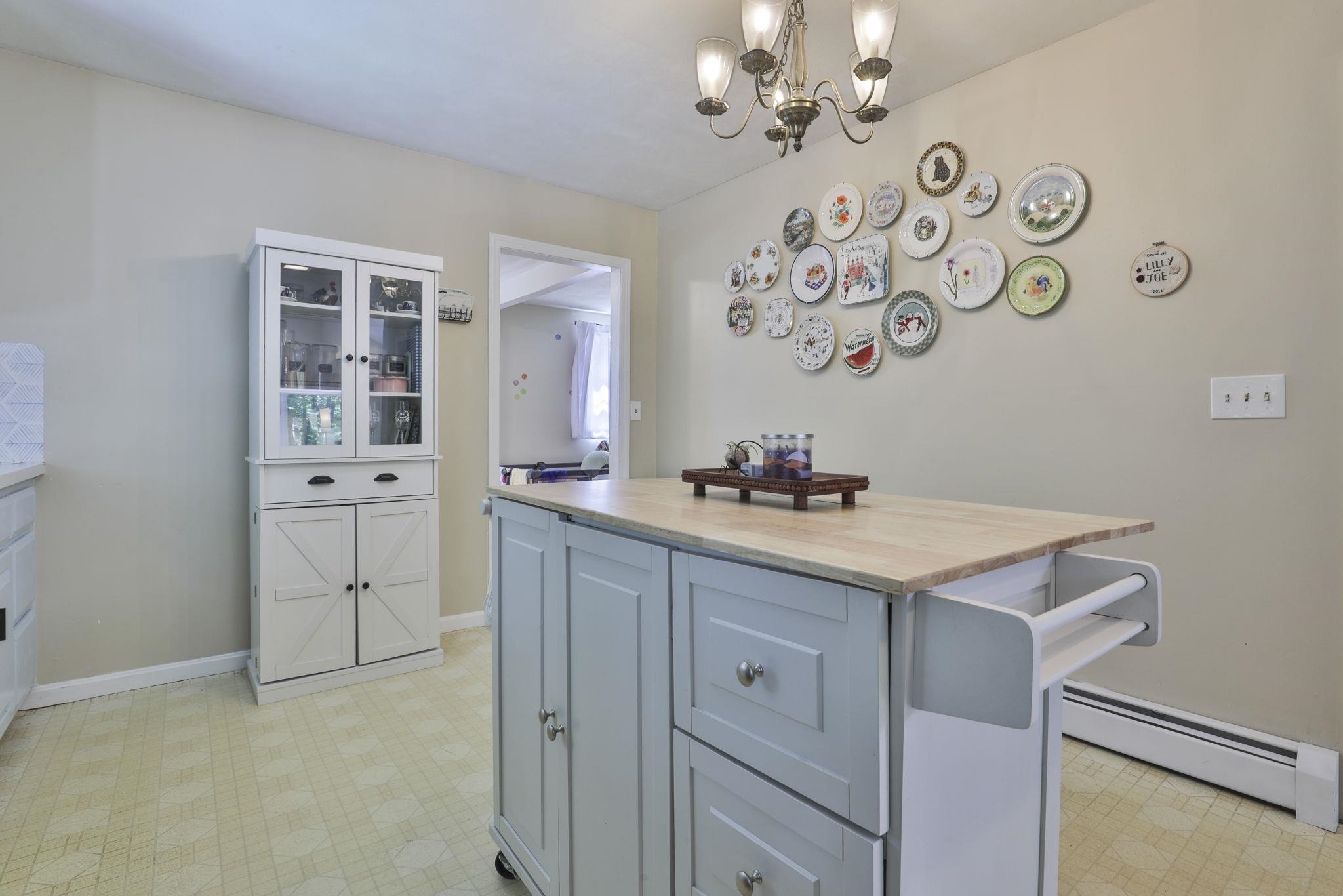 198 Wash Pond Road Hampstead, NH 03841 - Photo 15 of 31
