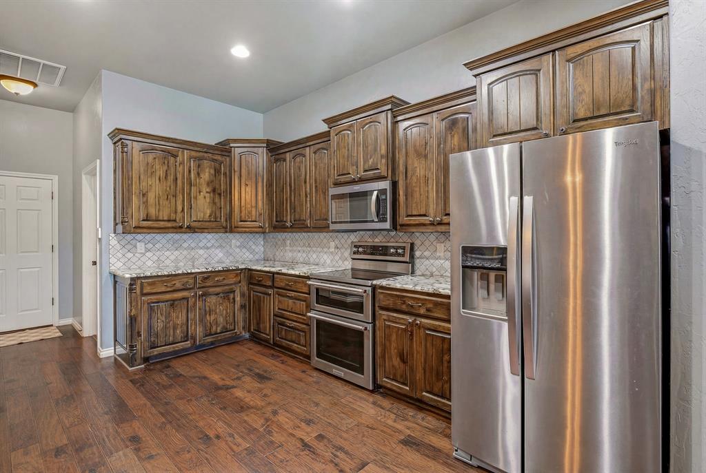 315 Timber Ridge Road Graham, TX 76450 - Photo 8 of 37
