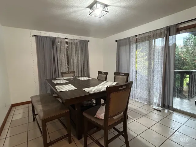 $500,000 | 3590 Country Club Drive, Lewiston, ID 83501