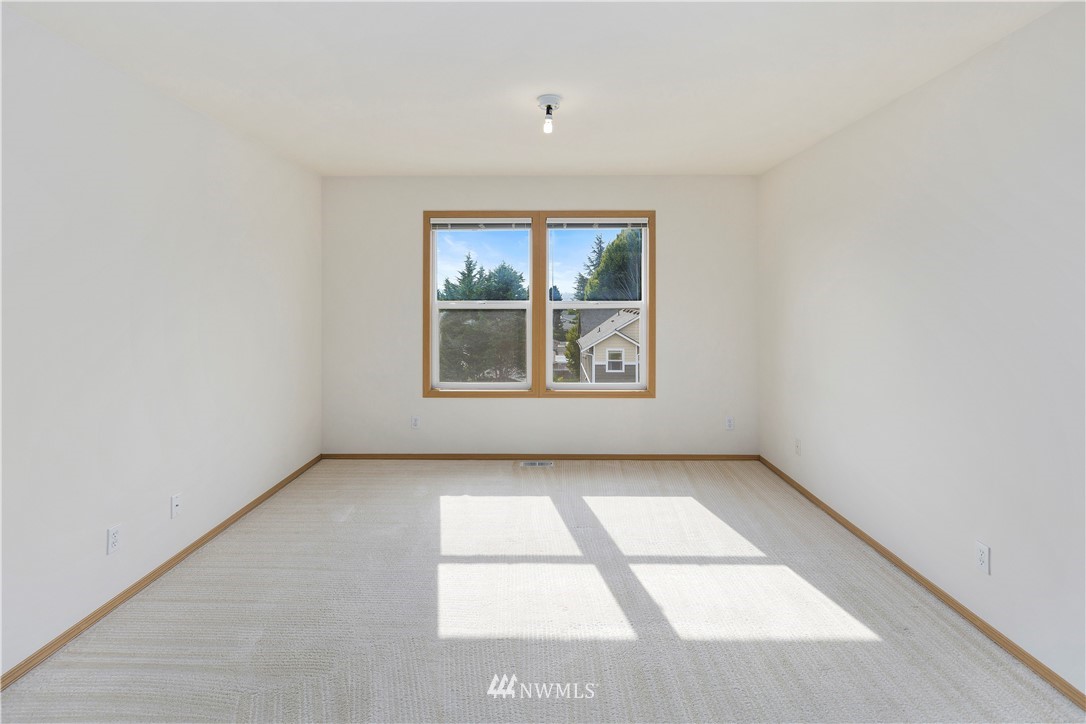 1210 Dayton Place Northeast Renton, WA 98056 - Photo 13 of 26 Gallery Image 13