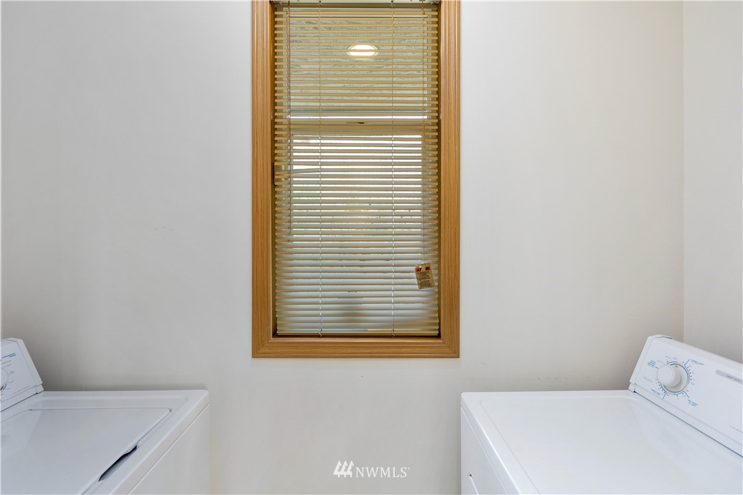 1210 Dayton Place Northeast Renton, WA 98056 - Photo 17 of 26 Gallery Image 17