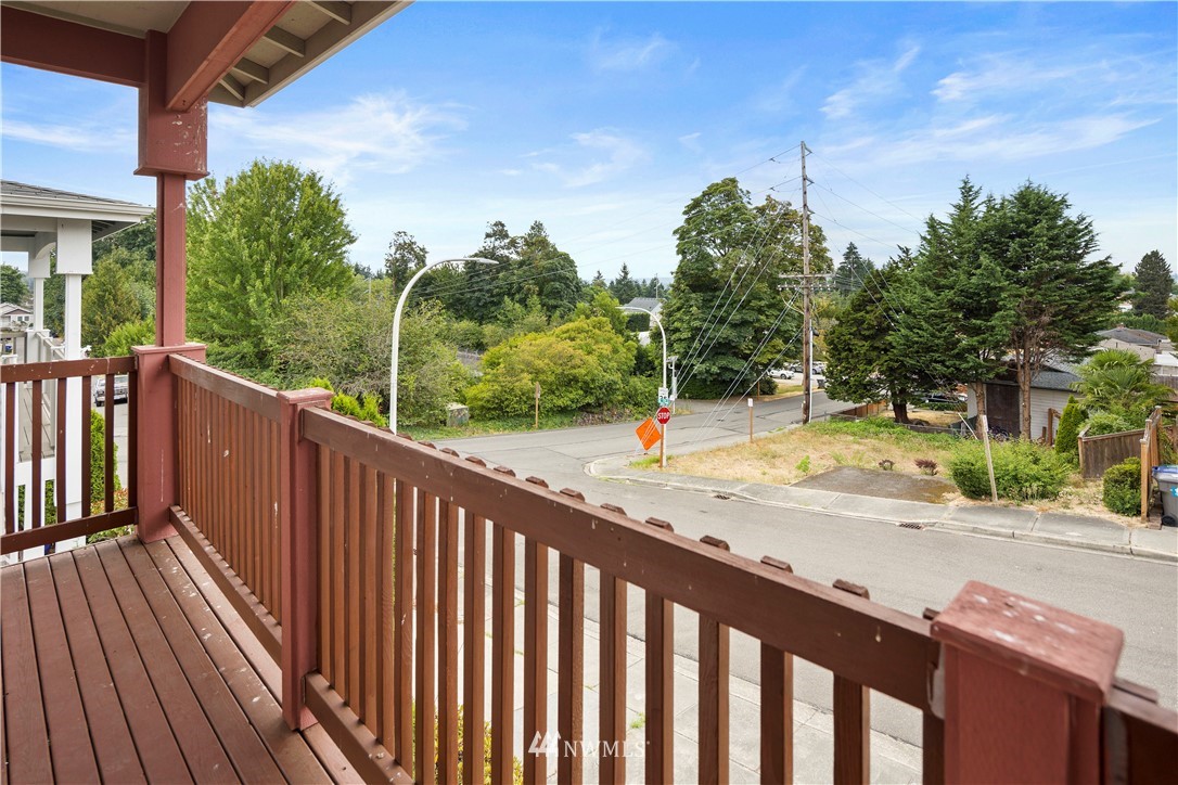 1210 Dayton Place Northeast Renton, WA 98056 - Photo 26 of 26 Gallery Image 26