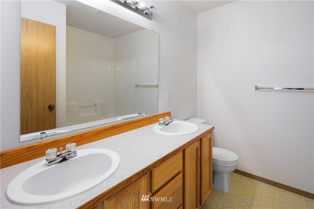 1210 Dayton Place Northeast Renton, WA 98056 - Photo 10 of 26 Gallery Image 10