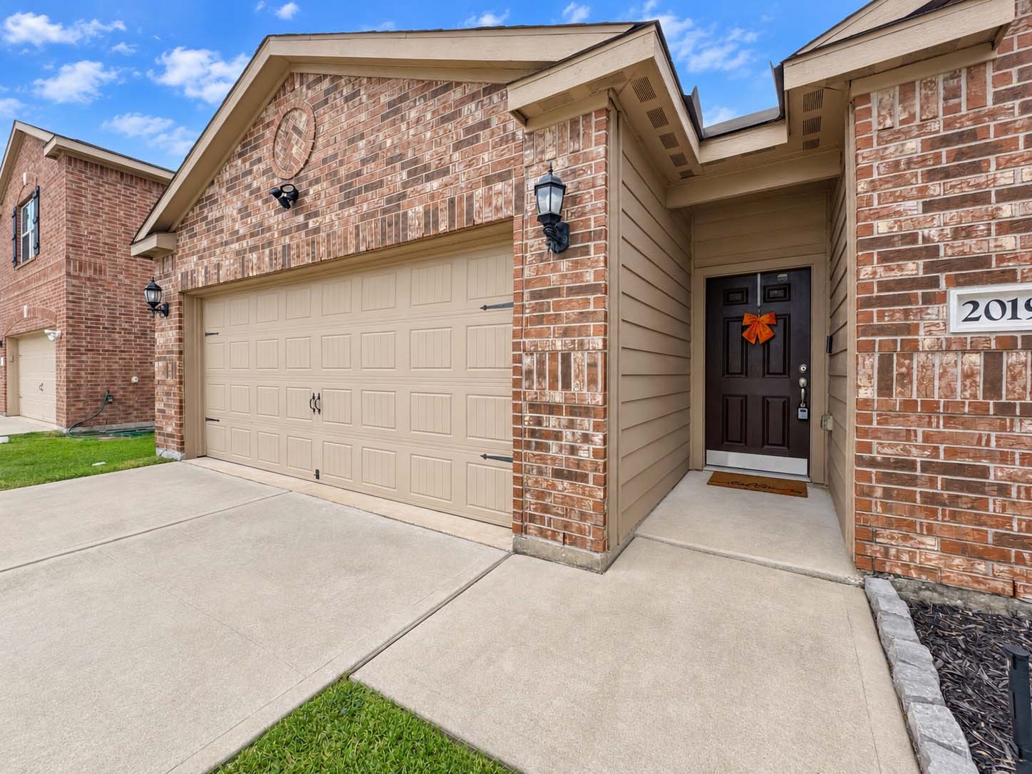 2019 Heath Ridge Lane Rosenberg, TX 77469 - Photo 3 of 31 Gallery Image 3