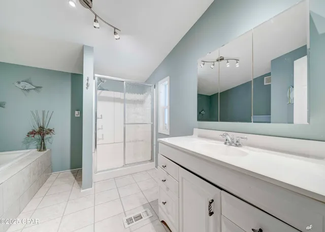 $245,000 | 3449 Lucas Lake Road, Chipley, FL 32428