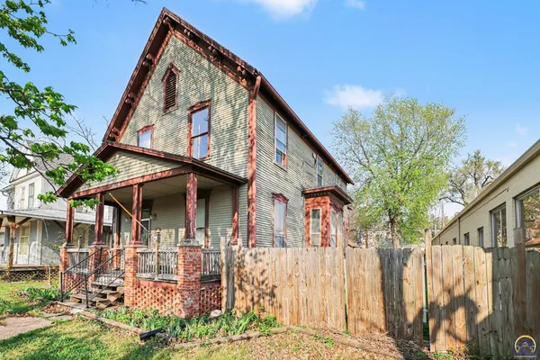 $174,900 | 808 Mechanic Street, Emporia, KS 66801