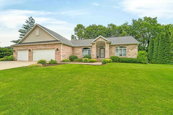 $575,000 | 6101 Holscher Road, McFarland, WI 53558