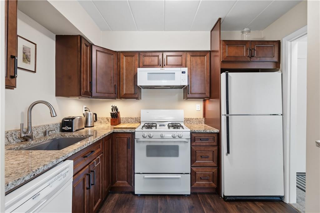 5 Bayard Road, Unit 215 Pittsburgh, PA 15213 - Photo 14 of 26 Gallery Image 14