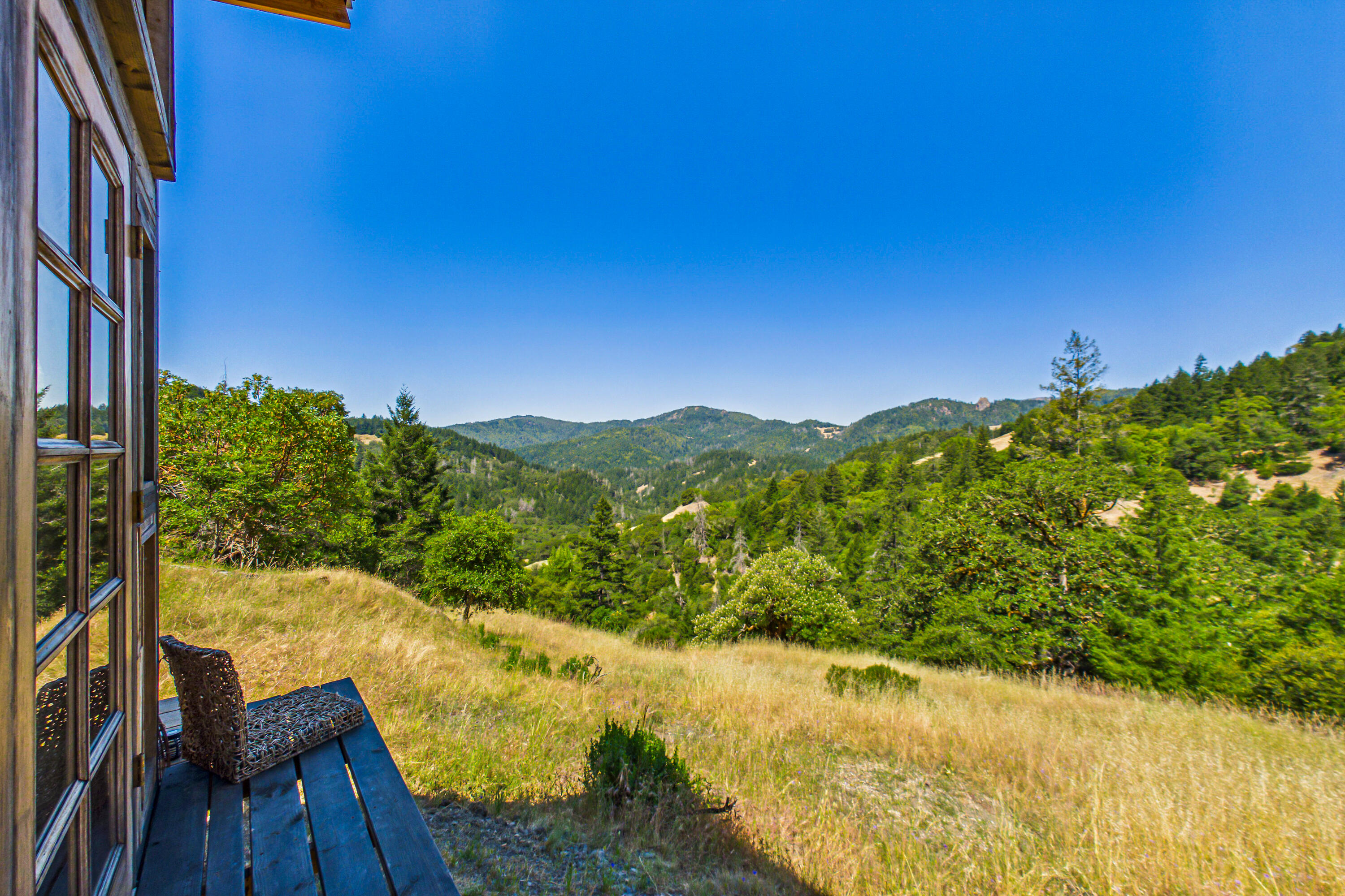60890 Bell Springs Road Laytonville, CA 95454 - Photo 72 of 77 a view of a city from a balcony