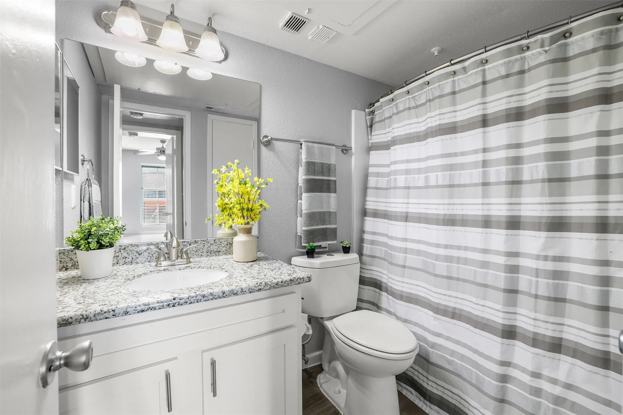 851 Threadneedle Street, Unit 1110 Houston, TX 77079 - Photo 10 of 20 Enjoy $399 first month rent and 50% off application and administrative fees by touring and leasing today.