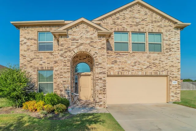 $365,000 | 1808 Creekwood Drive, Cleburne, TX 76033