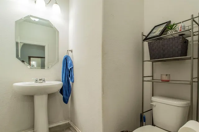 $365,000 | 1808 Creekwood Drive, Cleburne, TX 76033