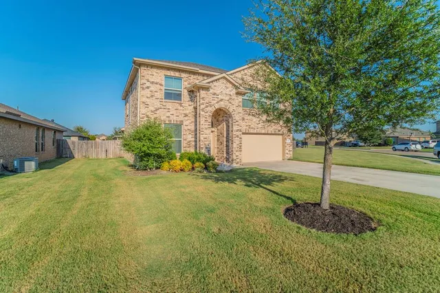 $365,000 | 1808 Creekwood Drive, Cleburne, TX 76033