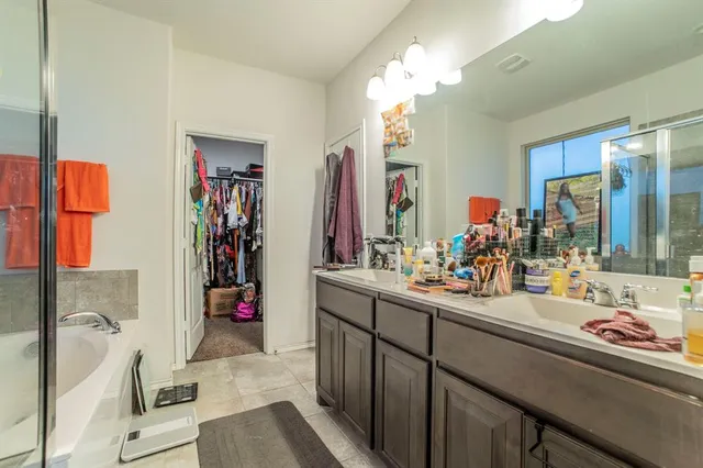 $365,000 | 1808 Creekwood Drive, Cleburne, TX 76033