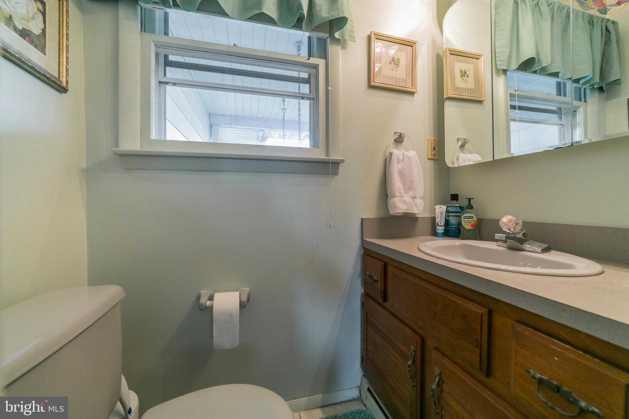 45 Bittersweet Road Levittown, PA 19057 - Photo 6 of 29 Gallery Image 6