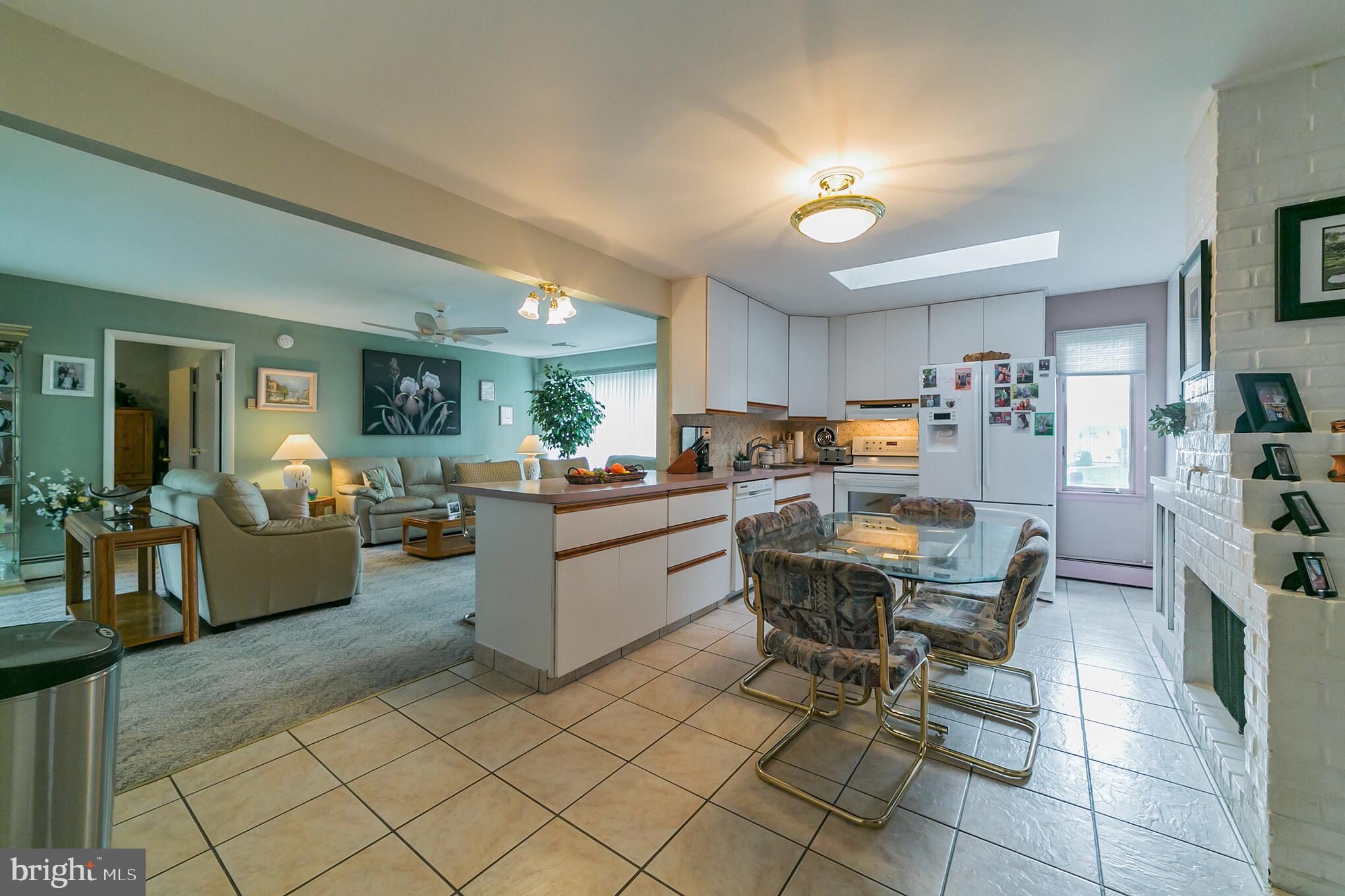 45 Bittersweet Road Levittown, PA 19057 - Photo 10 of 29 Gallery Image 10