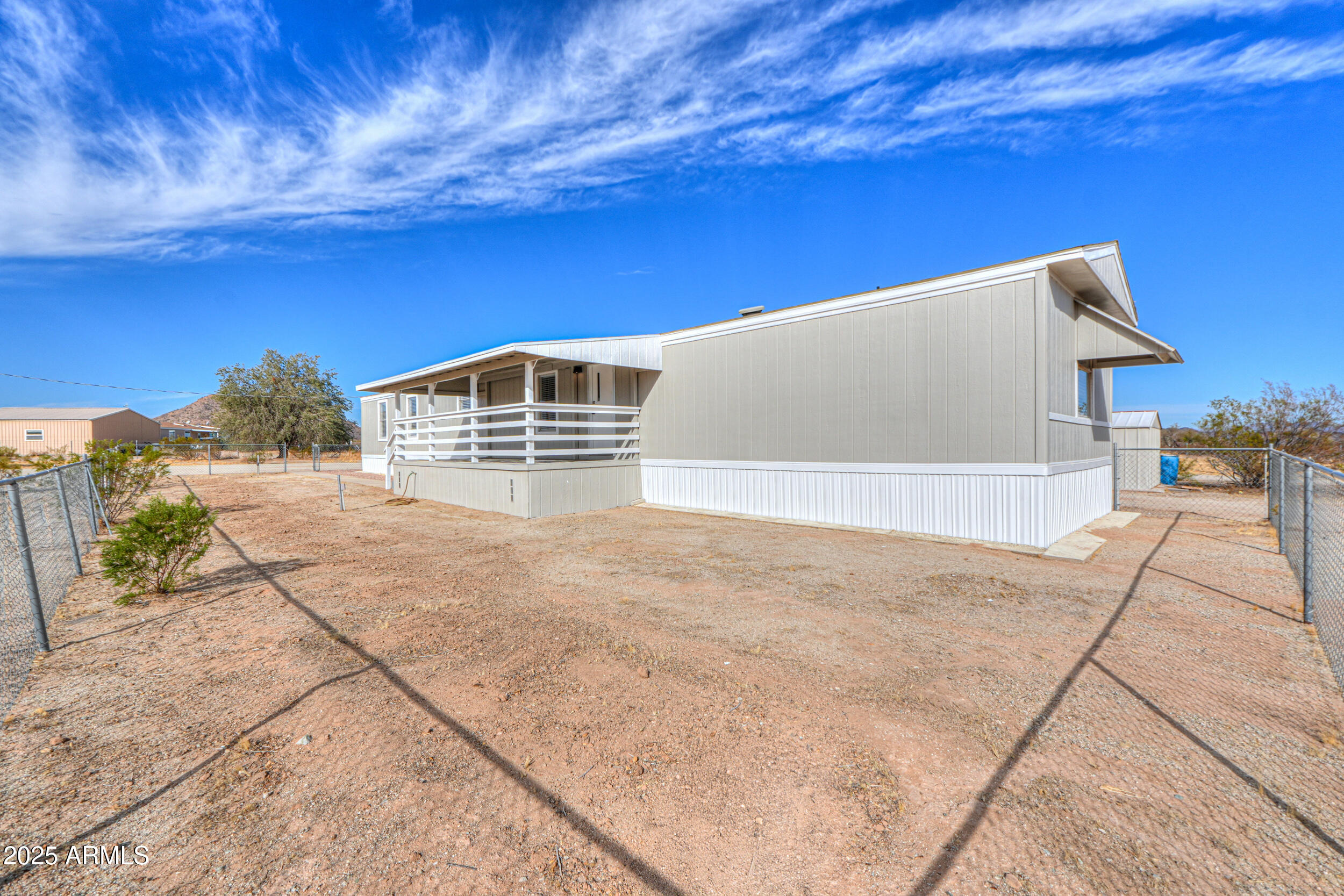 53974 West Barrel Road Maricopa, AZ 85139 - Photo 6 of 57 07