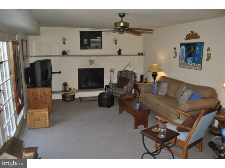 915 Union Meeting Road Blue Bell, PA 19422 - Photo 10 of 25 Family Room