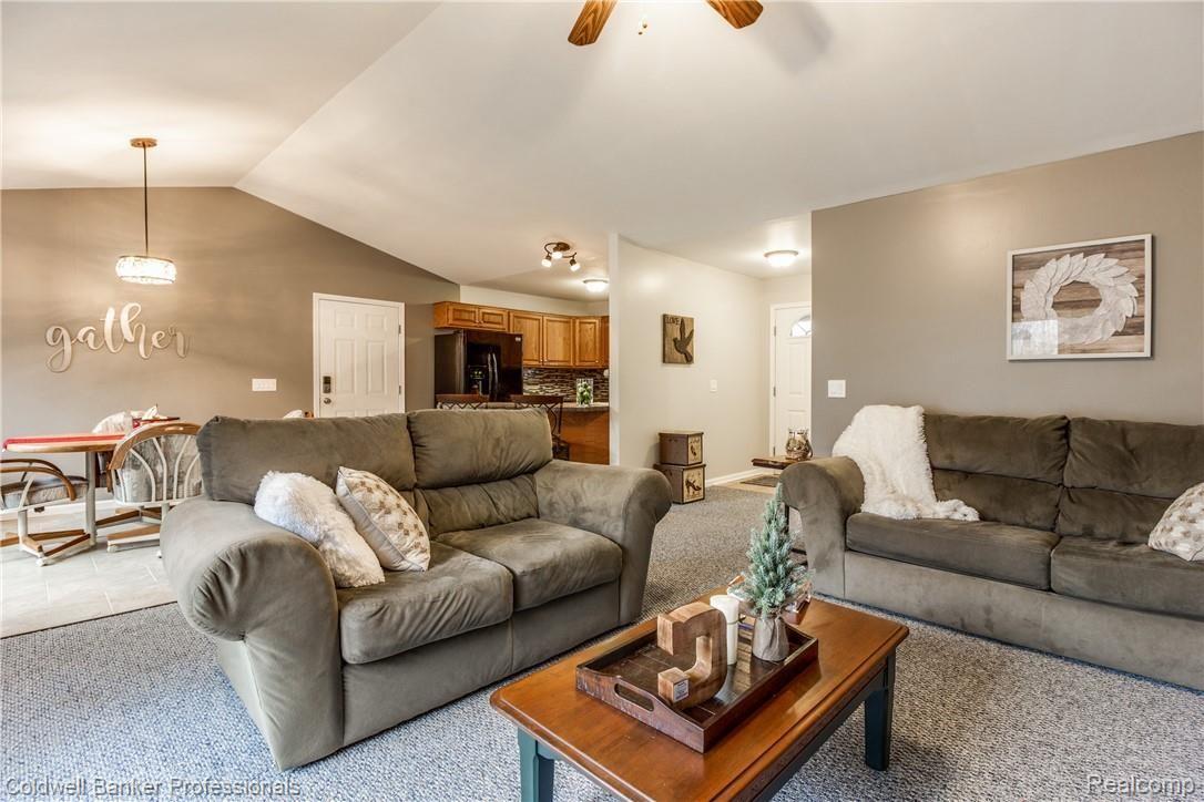5353 Swaffer Road Millington, MI 48746 - Photo 3 of 29 Interiors (5 of 33).jpg