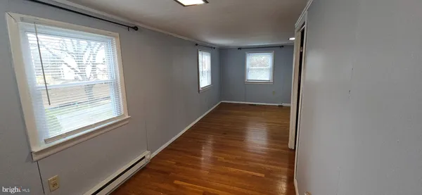 $1,400 | 1057 Foreman Lane, Winchester, VA 22603