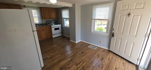 $1,400 | 1057 Foreman Lane, Winchester, VA 22603