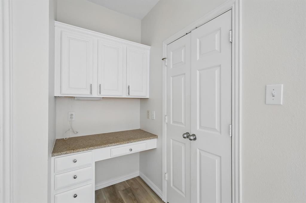 14625 Windsor Court Addison, TX 75001 - Photo 16 of 40