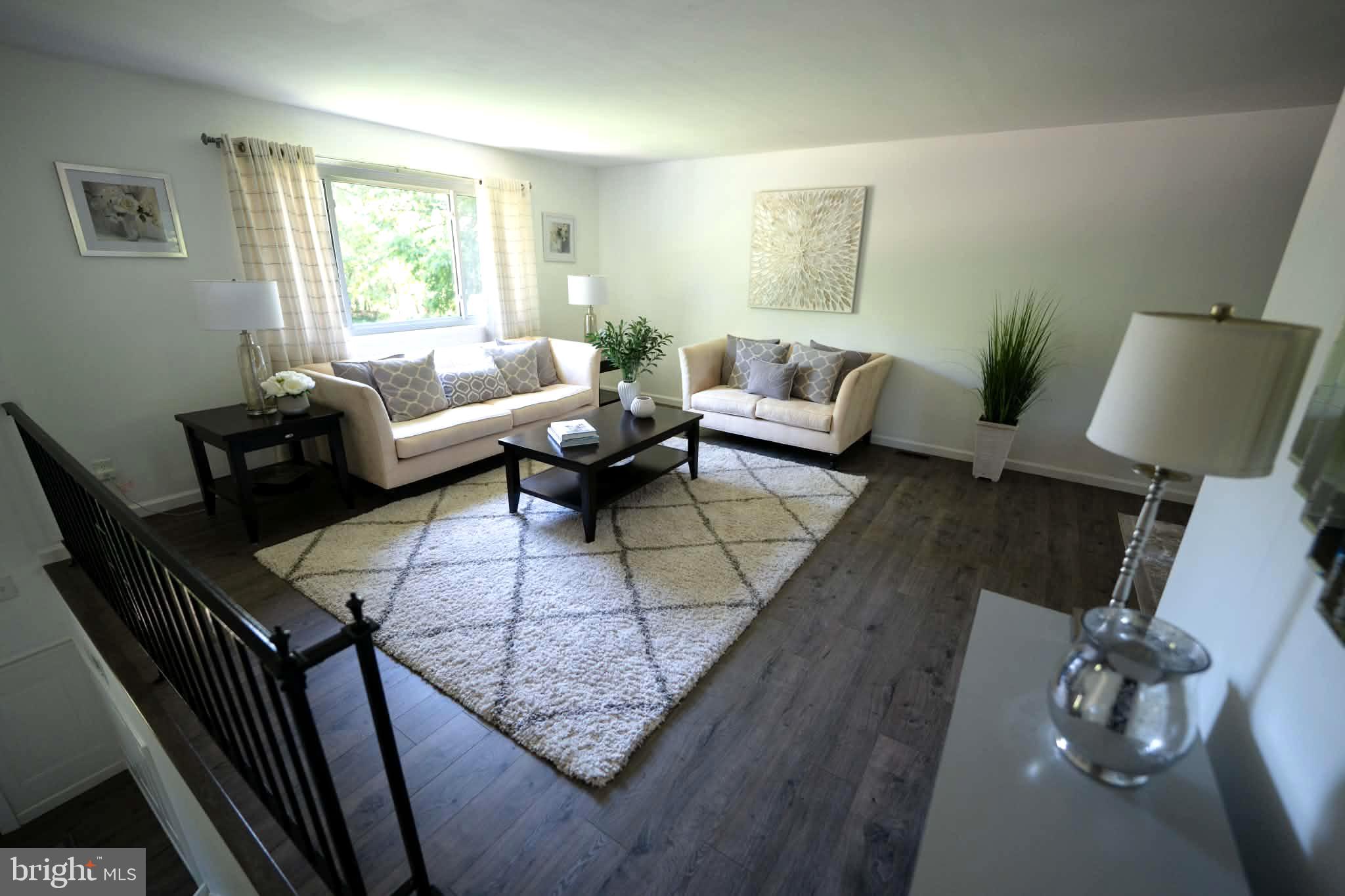 809 Anthony Road Atco, NJ 08004 - Photo 16 of 38 Upper Livingroom