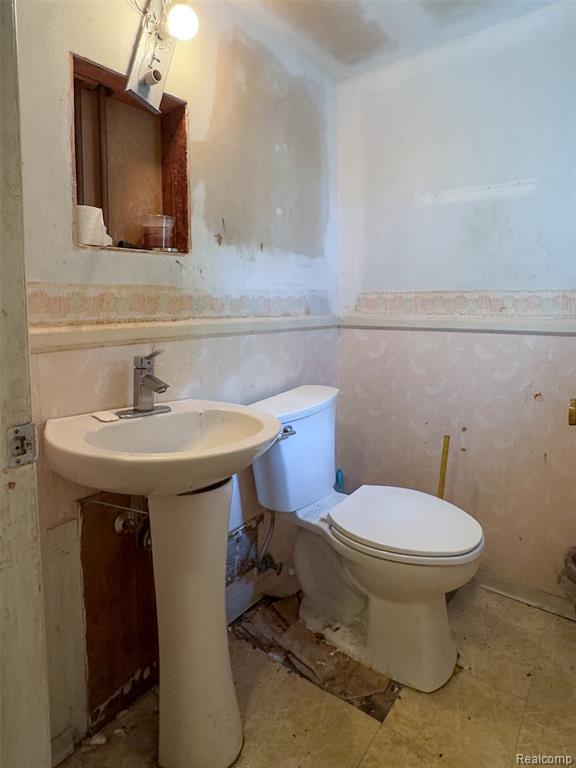 29758 Rambling Road Southfield, MI 48076 - Photo 26 of 36 Gallery Image 26