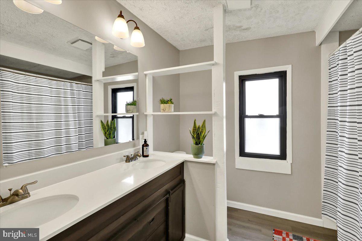 5 West 2nd Avenue Lititz, PA 17543 - Photo 17 of 33