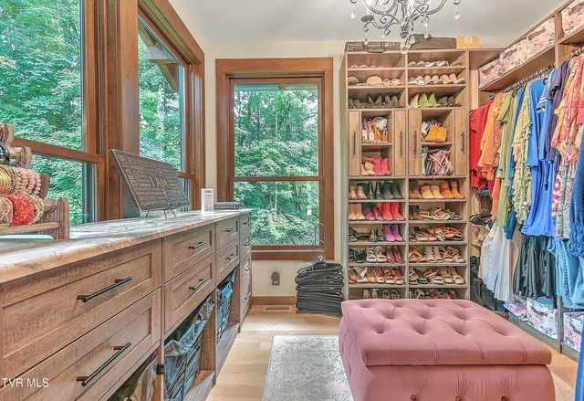 $1,599,000 | 435 Whitehead Road, Bluff City, TN 37618