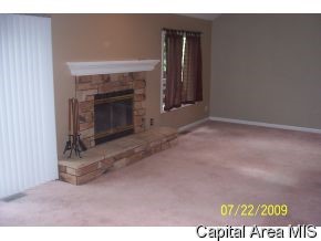 102 North Meadowbrook Road Springfield, IL 62711 - Photo 3 of 5