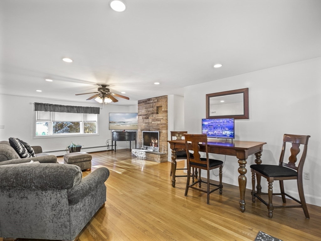 43 Moon Road Lynn, MA 01904 - Photo 6 of 25