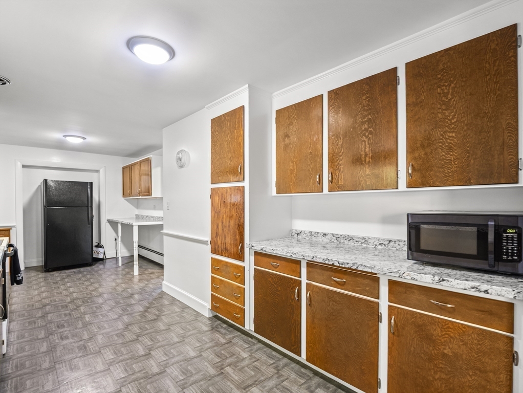 43 Moon Road Lynn, MA 01904 - Photo 7 of 25