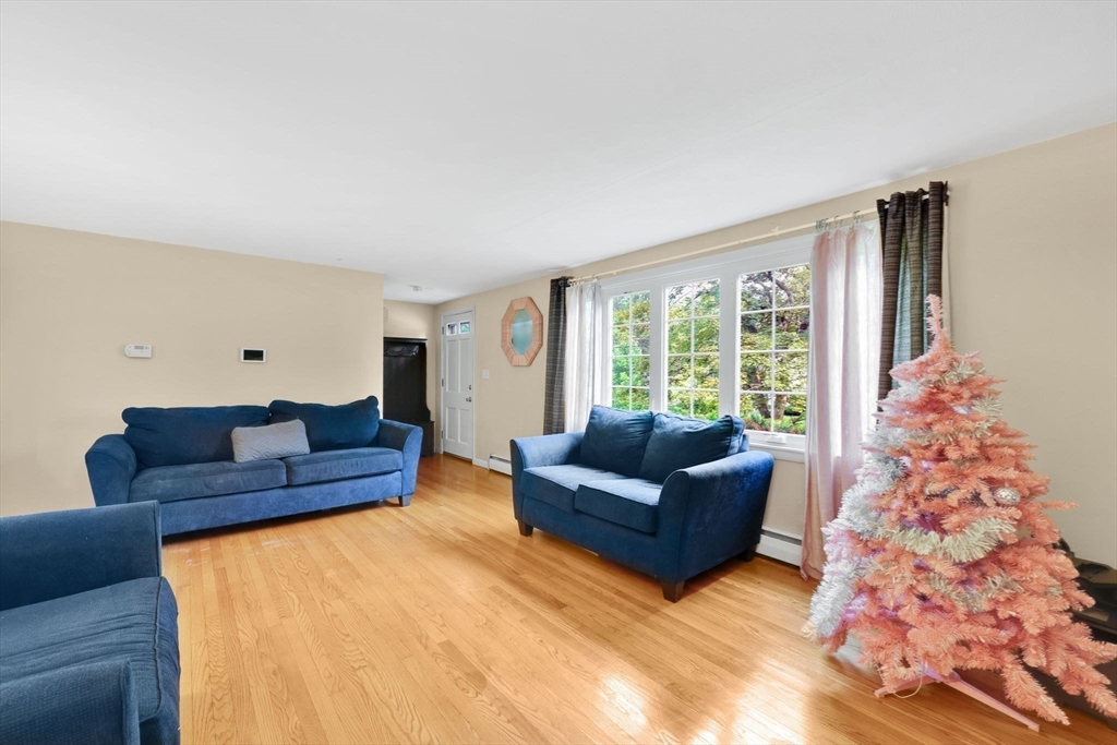 101 Fenimore Boulevard Springfield, MA 01108 - Photo 11 of 28