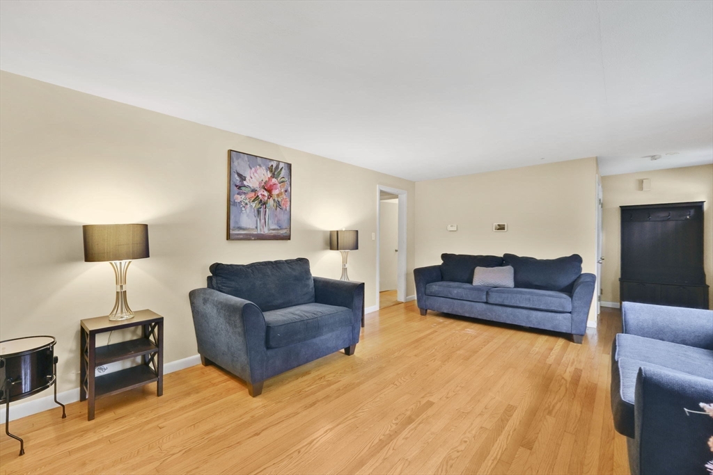 101 Fenimore Boulevard Springfield, MA 01108 - Photo 12 of 28