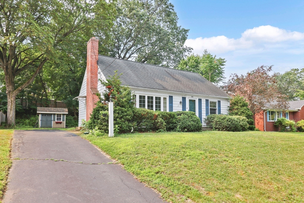 101 Fenimore Boulevard Springfield, MA 01108 - Photo 2 of 28