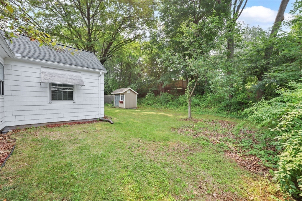 101 Fenimore Boulevard Springfield, MA 01108 - Photo 23 of 28