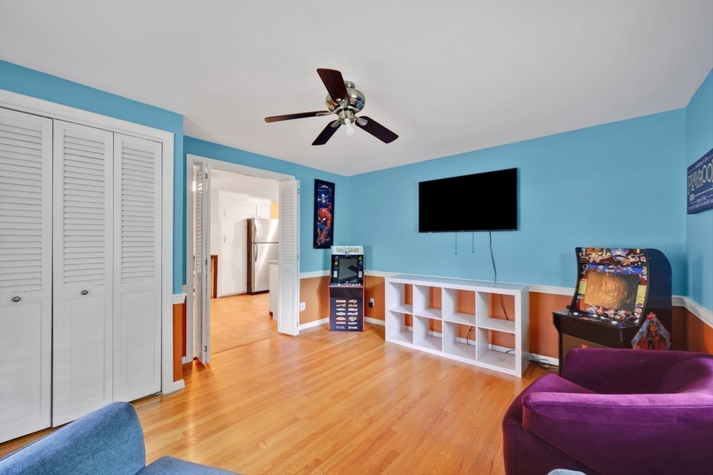 101 Fenimore Boulevard Springfield, MA 01108 - Photo 7 of 28