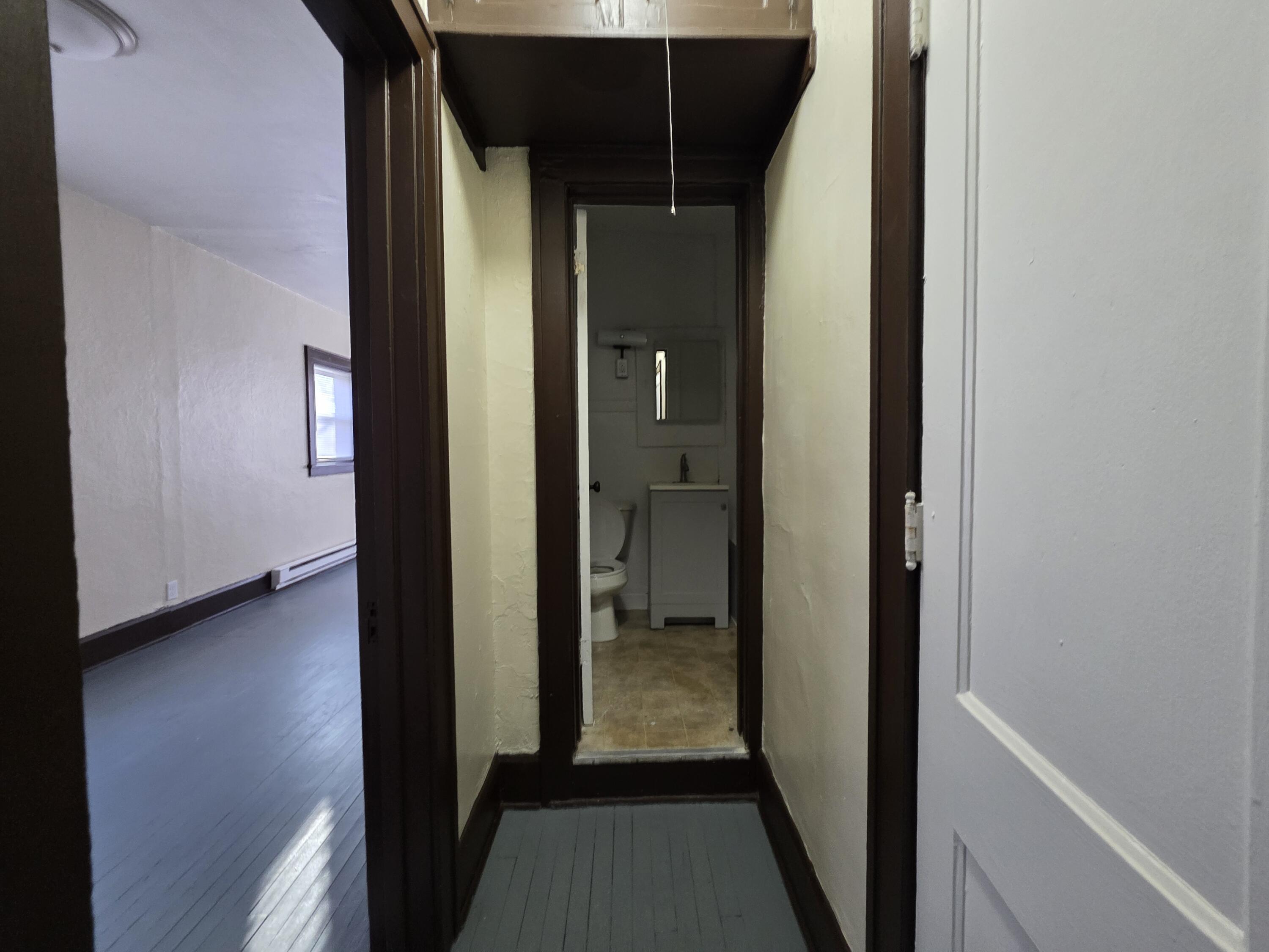 1515 Taylor Avenue, Unit 1 Racine, WI 53403 - Photo 9 of 16 Hallway