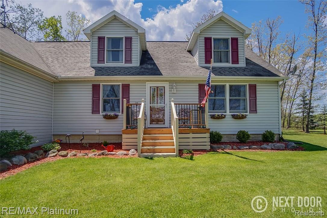 9101 Crofoot Road Fowlerville, MI 48836 - Photo 3 of 32 DSC00396-2 copy.jpg