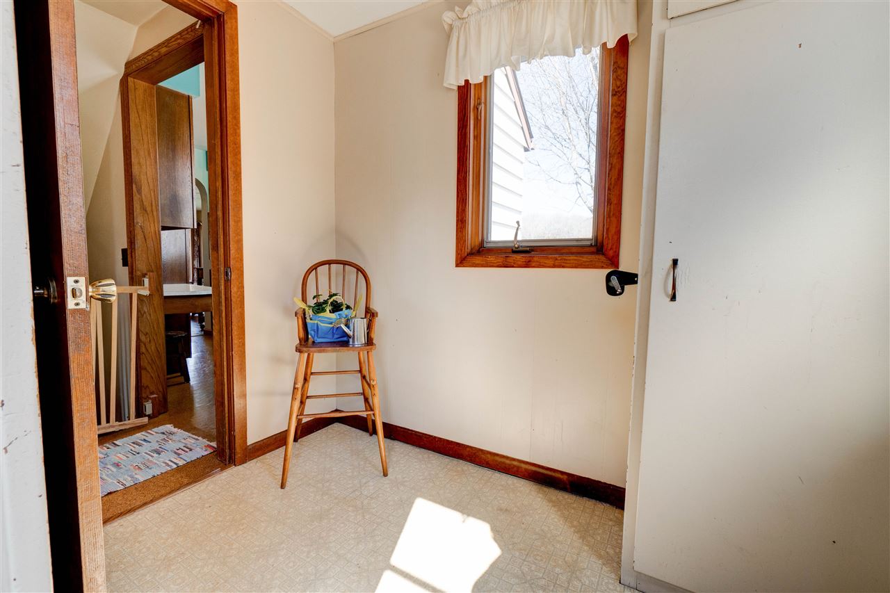 1435 Angle Road Southwest Kalona, IA 52247 - Photo 20 of 27 Gallery Image 20