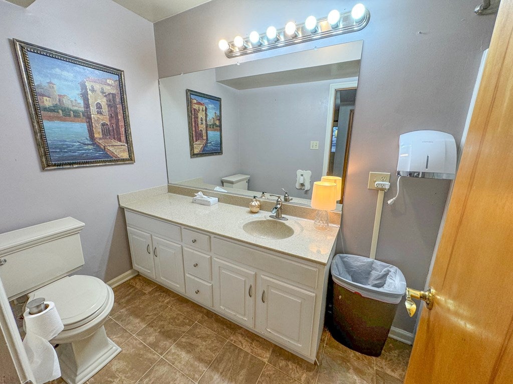 9422 Hungarytown Road Crewe, VA 23930 - Photo 10 of 38 Gallery Image 10