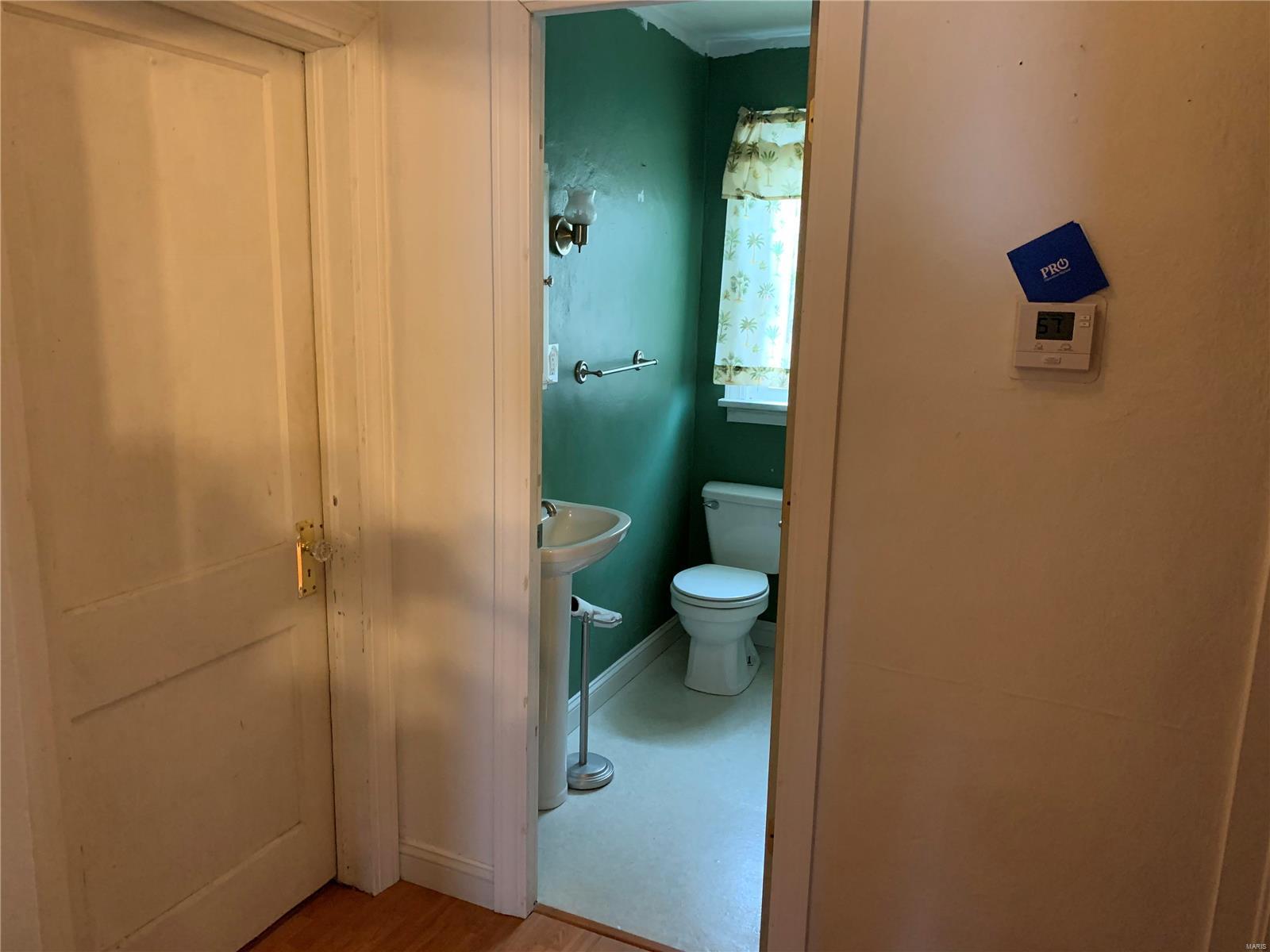 1619 Oak Street Chester, IL 62233 - Photo 5 of 19 Gallery Image 5