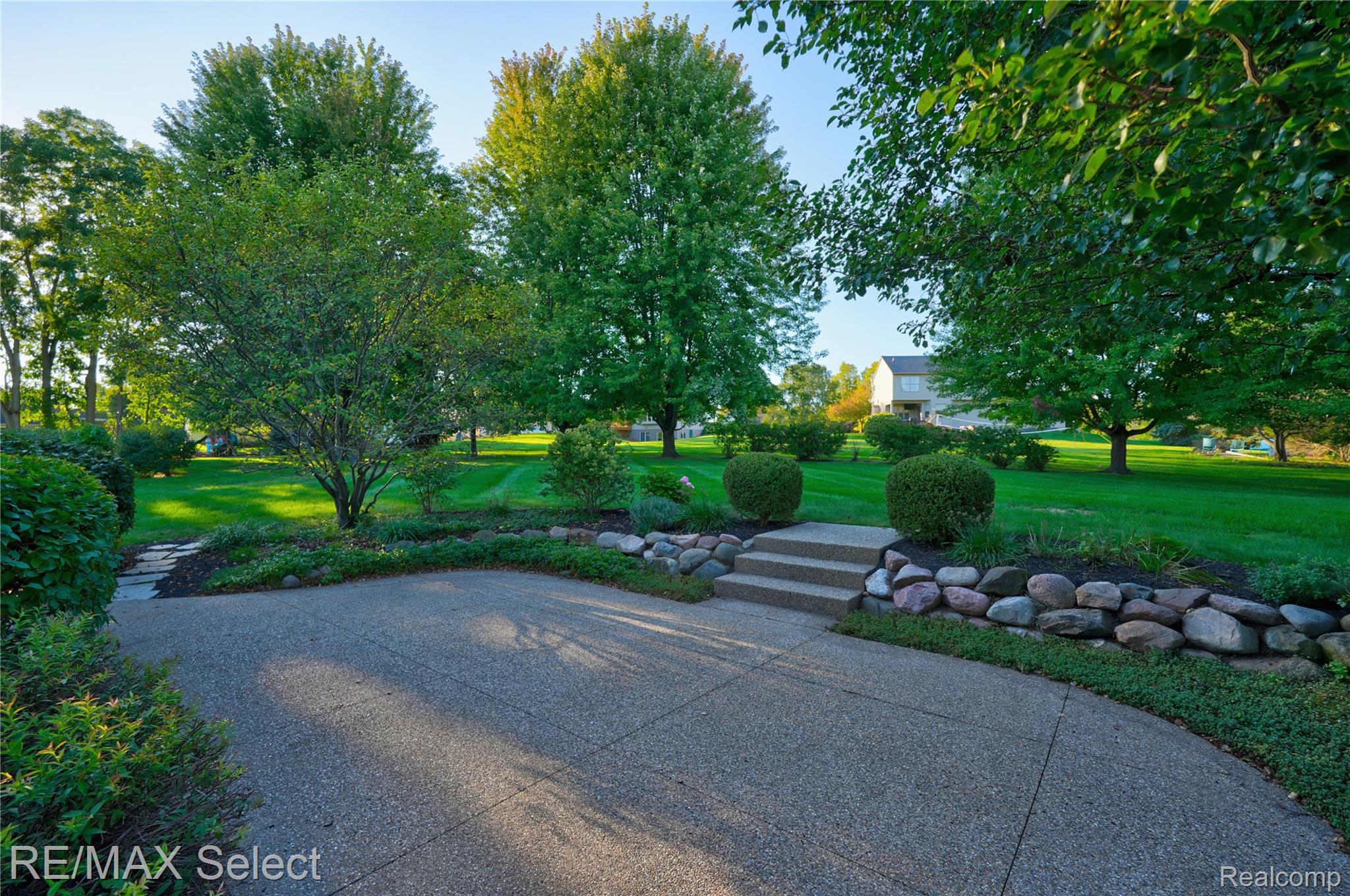 4224 West 4 Lakes Drive Linden, MI 48451 - Photo 8 of 59 4224 W 4 Lakes Dr 14.jpg