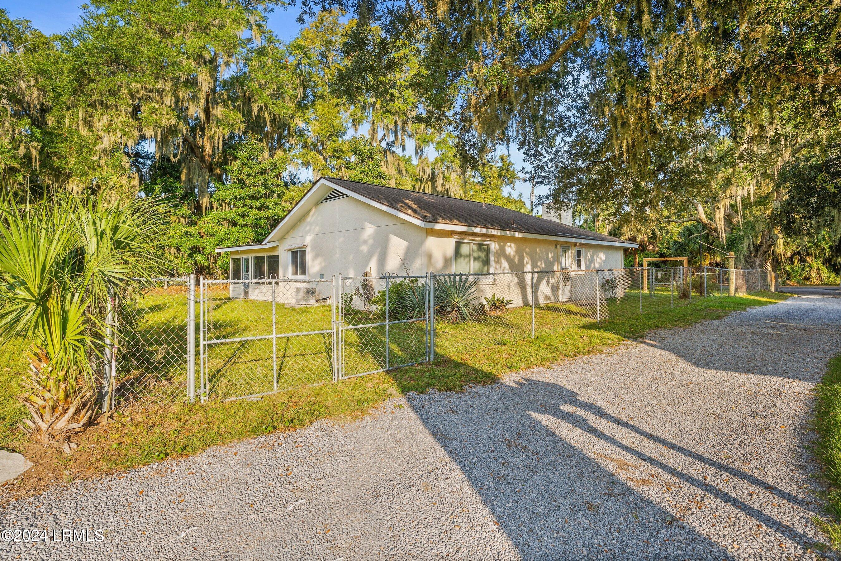 1510 Old Shell Road Port Royal, SC 29935 - Photo 32 of 43 DSC06240-190.jpg-SMALL