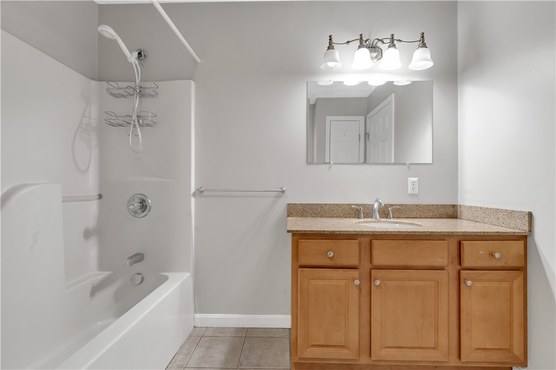 13 Central Street, Unit 7 Lincoln, RI 02838 - Photo 14 of 20