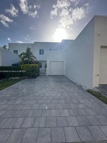 $4,390 | Doral, Doral, FL 33178